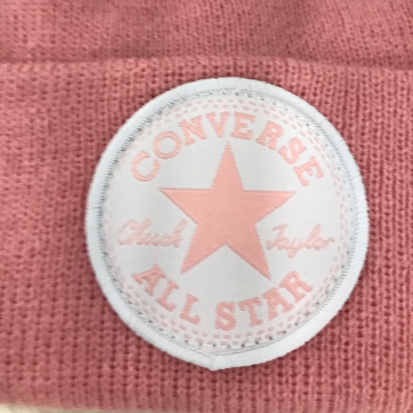 Brand new Converse winter hat ( GIRL) - Picture 2 of 4
